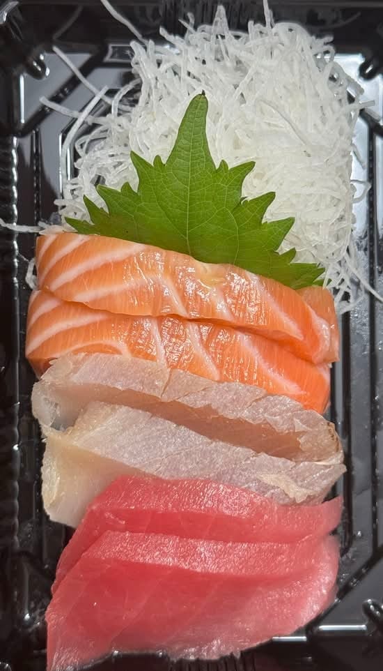 Sashimi Mixed 6 pcs.